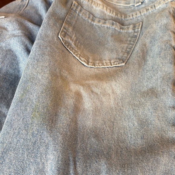 Trendy Light Blue Distressed Boyfriend Jeans - Picture 3 of 5